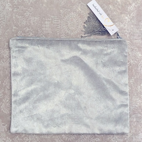 Brand New Set of Velvet Beaded Monogram M Zippered Pouch & Glitter Card Key Case - Picture 5 of 15